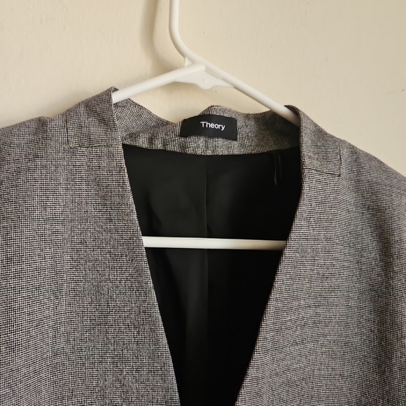 Theory Gray Lanai Blazer Work Career 4 read* - Picture 2 of 6